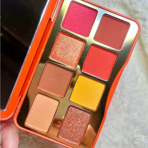 Too Faced Light My Fire Eyeshadow Palette BNIB - Picture 9 of 16